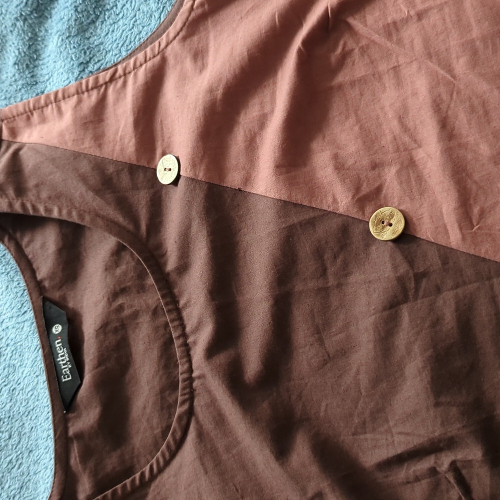 NWOT Colorblock Top - Picture 2 of 3